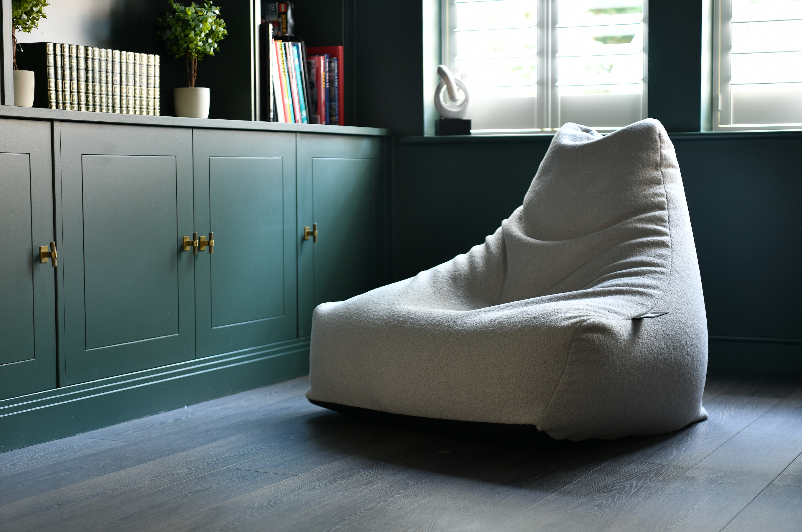 Extreme Lounging Mighty B-Bag Soft Grey Teddy Indoor